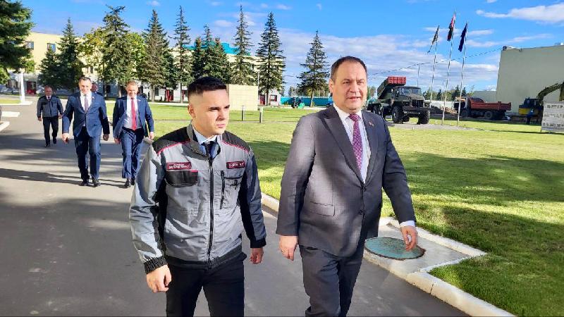 Посещение ОАО "Завод "Легмаш" Председателем Правления Национального банка 